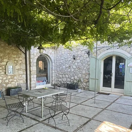Il Bruco Nocleg ze śniadaniem San Donato Val di Comino