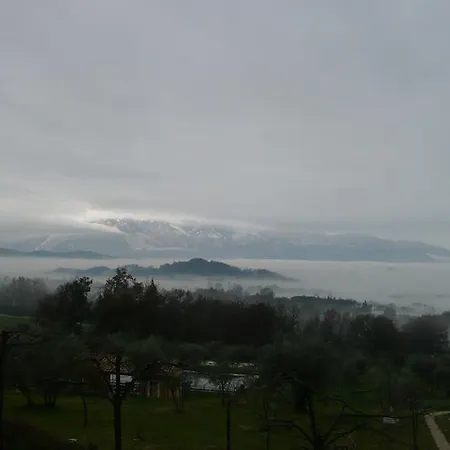 Alojamento de Acomodação e Pequeno-almoço Il Bruco In