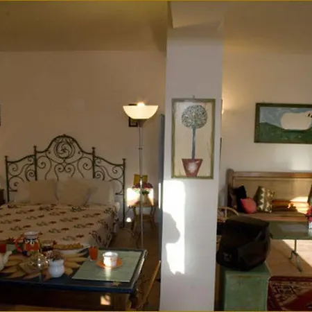 Alojamento de Acomodação e Pequeno-almoço Il Bruco In